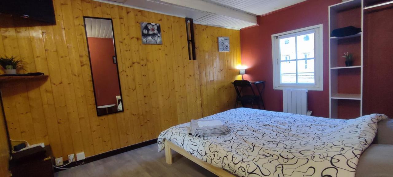 Studio Hypercentre A 2 Pas De La Gare. Appart N°3 Agen Bagian luar foto